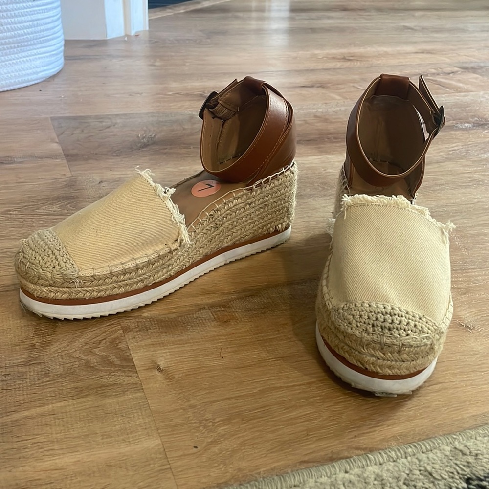 Nautica, Tan, platform, wedge, size 7, good condition